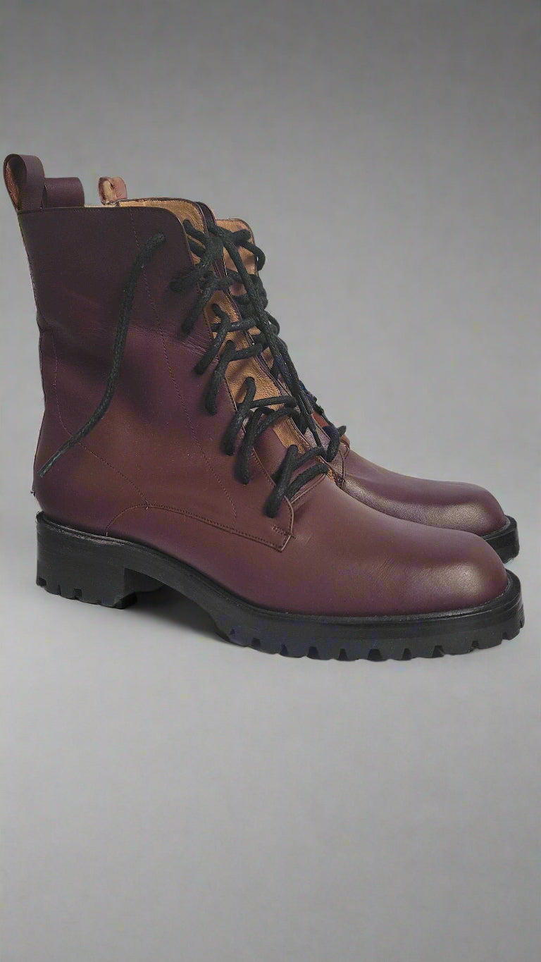 Low Roma Lace Up Boot in Tannat Size 40