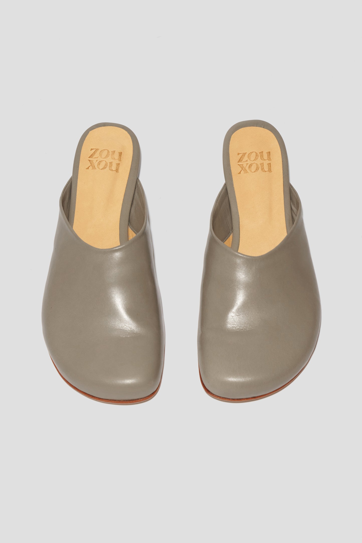 Charo Clog in Shiitake