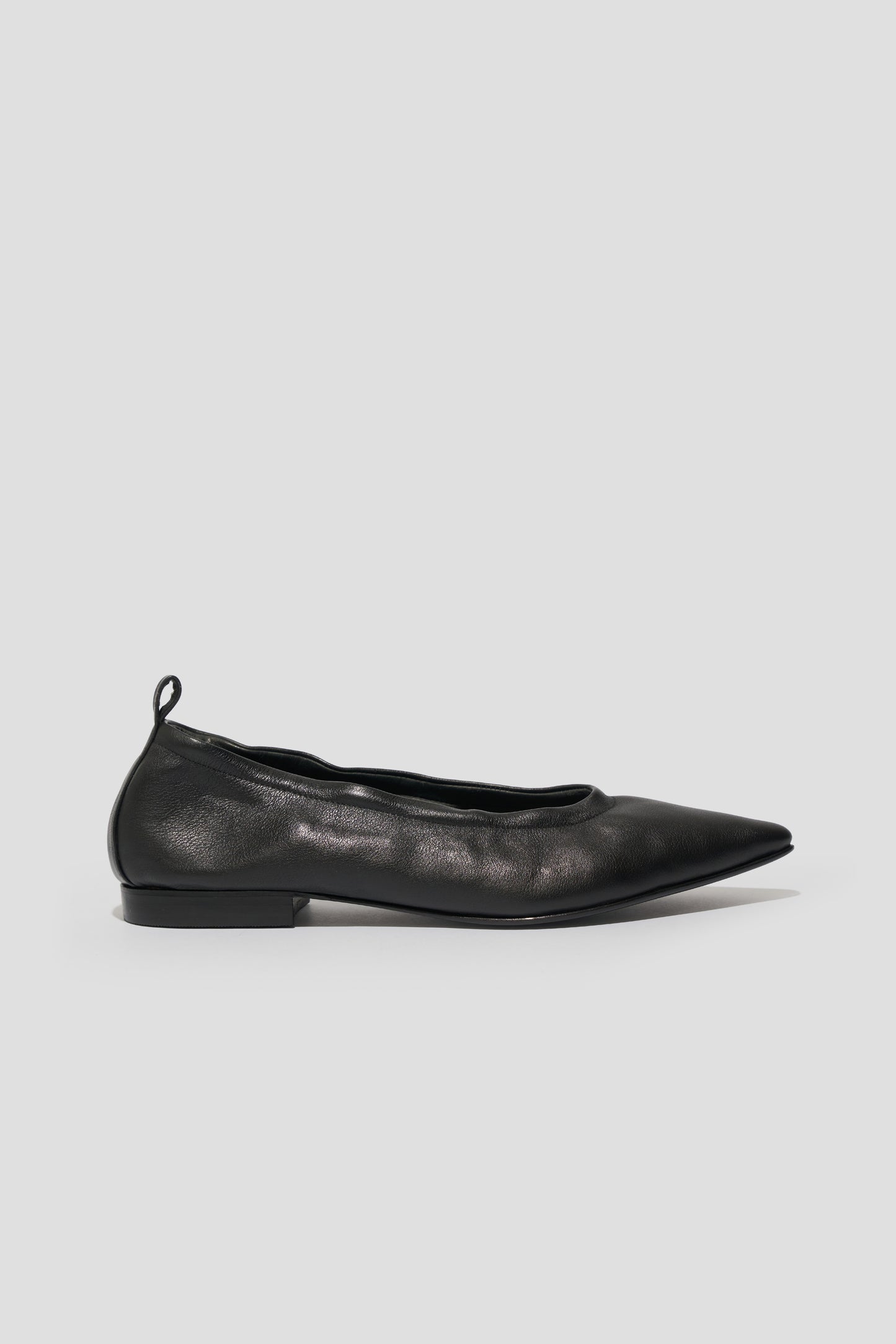 The Lina Flat in Black - PRE-ORDER