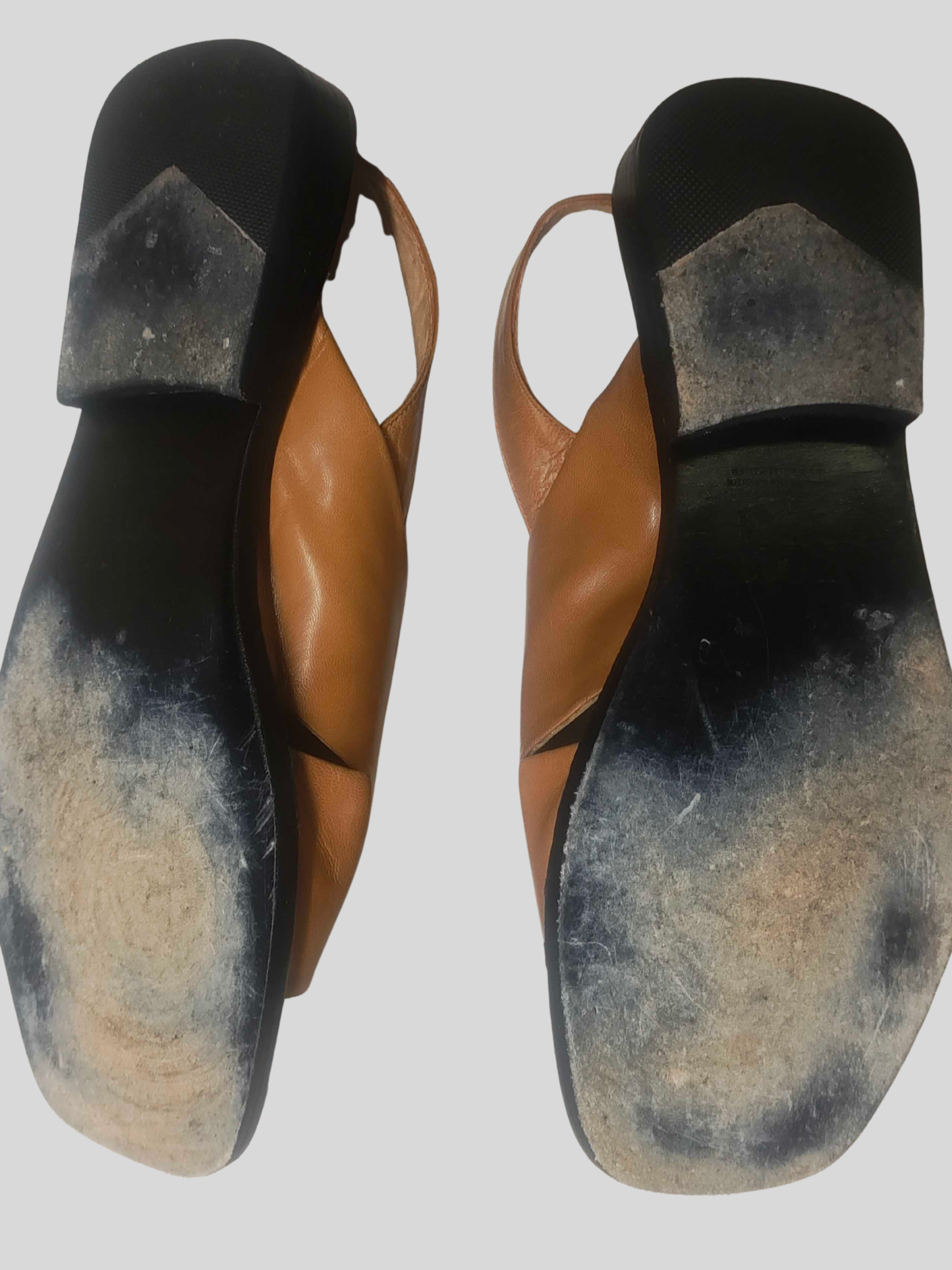 Mabel Sandal in Desert Size 39