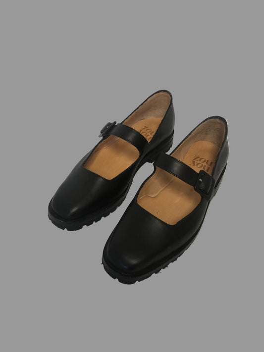 Uchi Flat II in Black Size 37