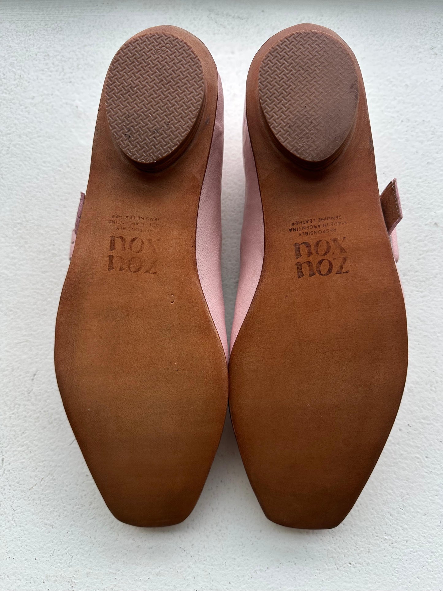 Eugenia in Pale Pink Size 40