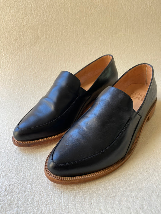 Loafer in Black Size 36