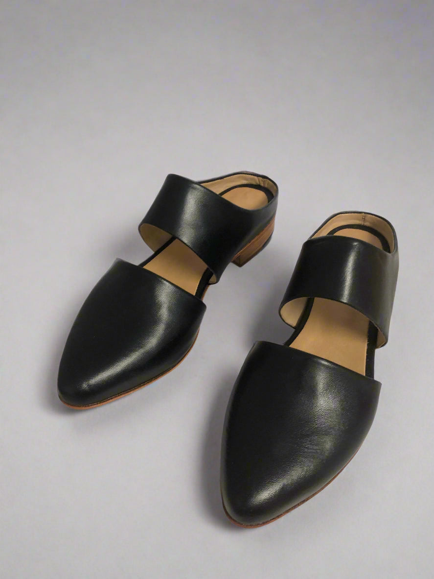 Mule in Black Size 39
