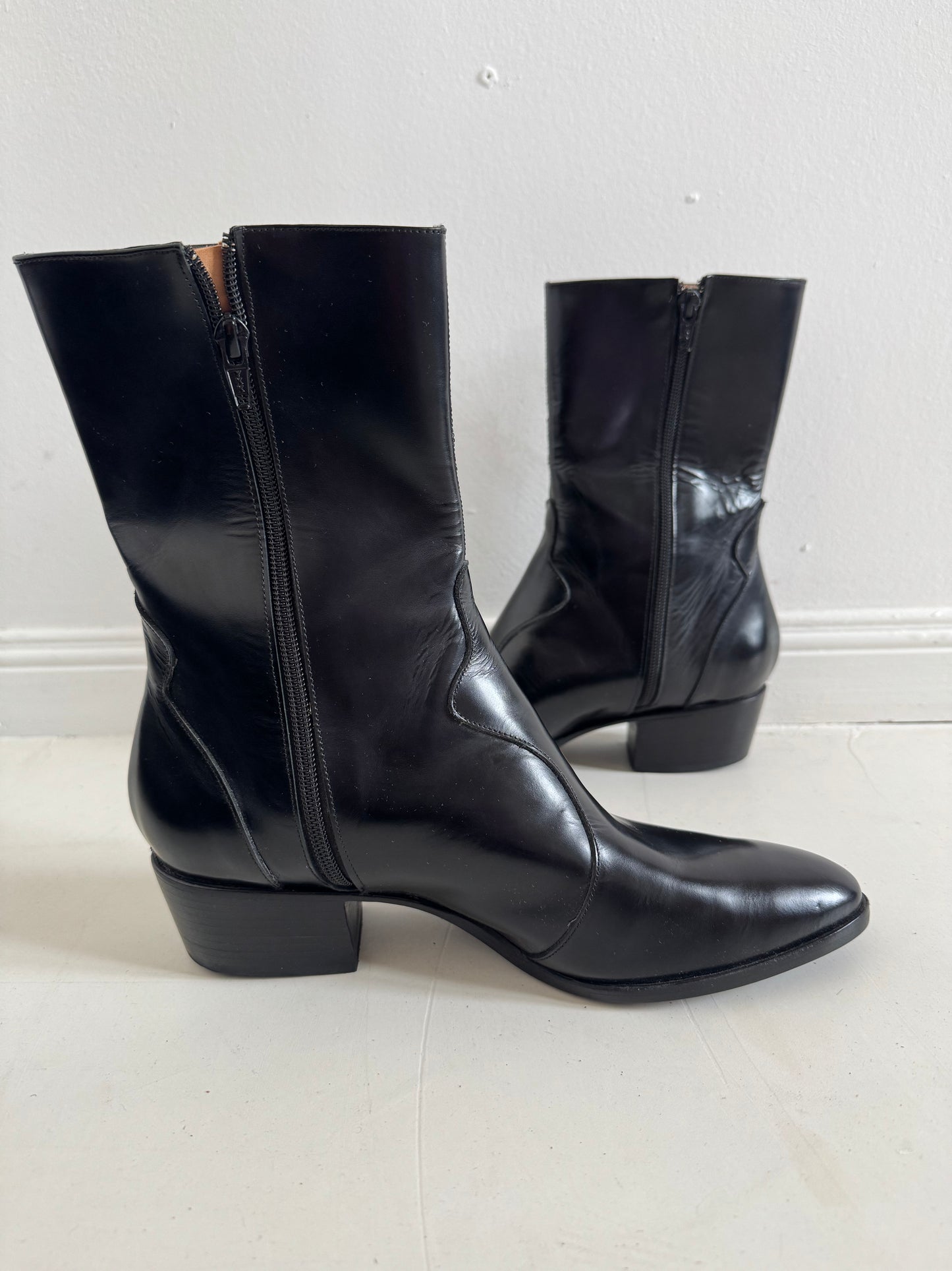 Guada Boot in Black Size 40
