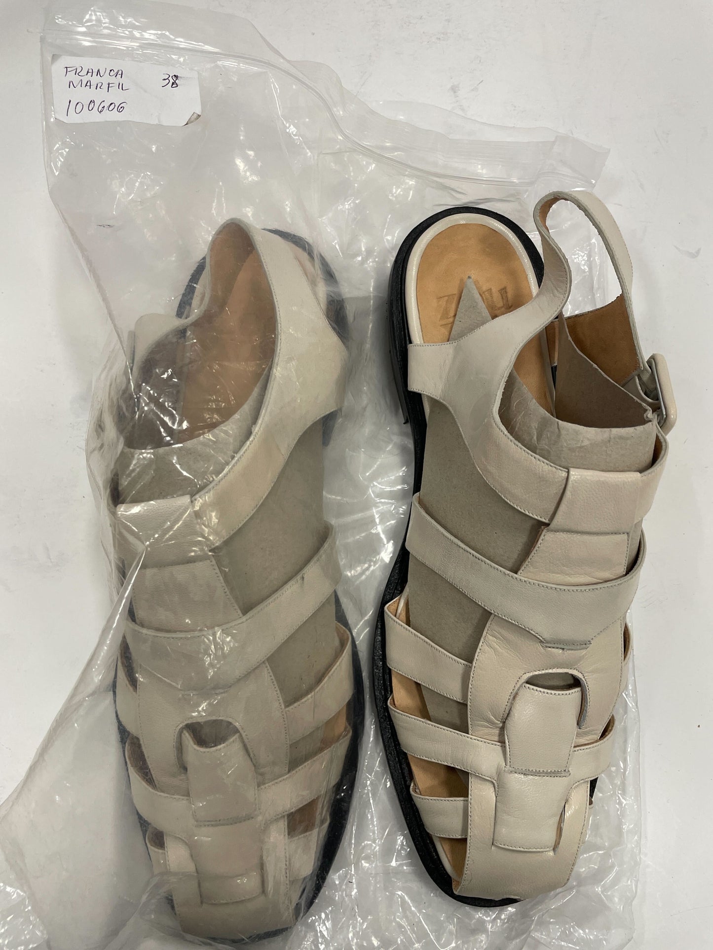 Franca Sandal in Marfil Size 38