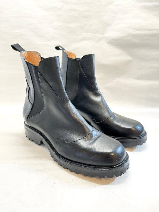 Nerea Boot in Black Size 37