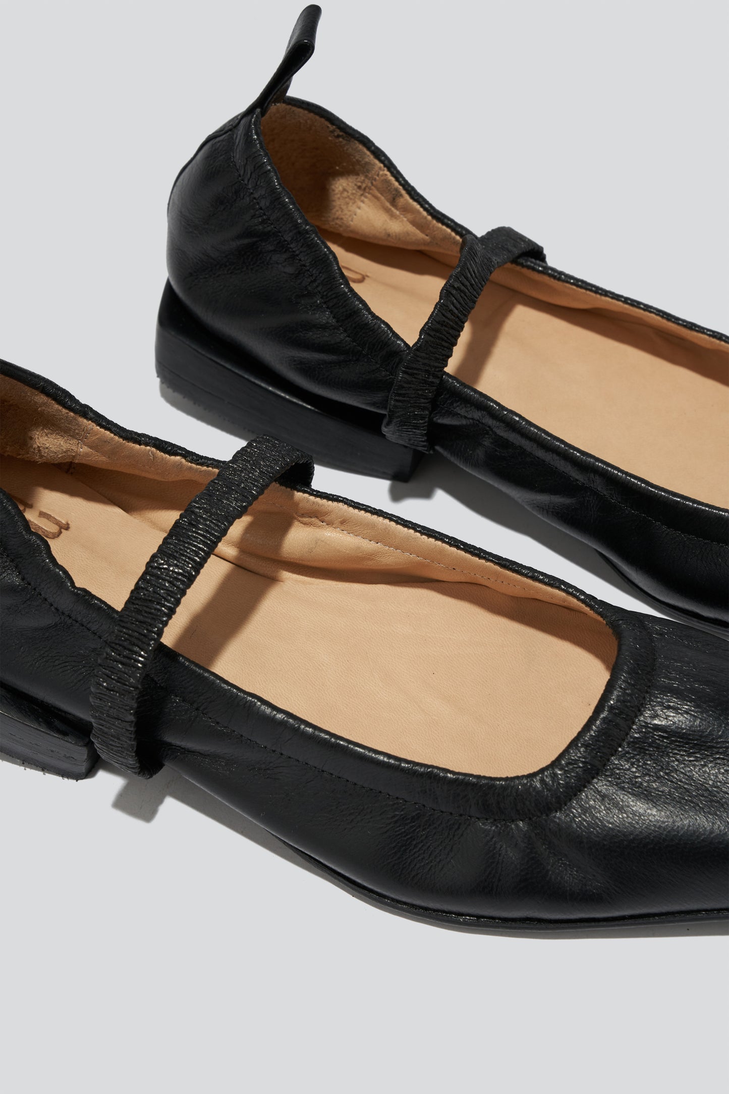 Simona Mary Jane Flat in Black