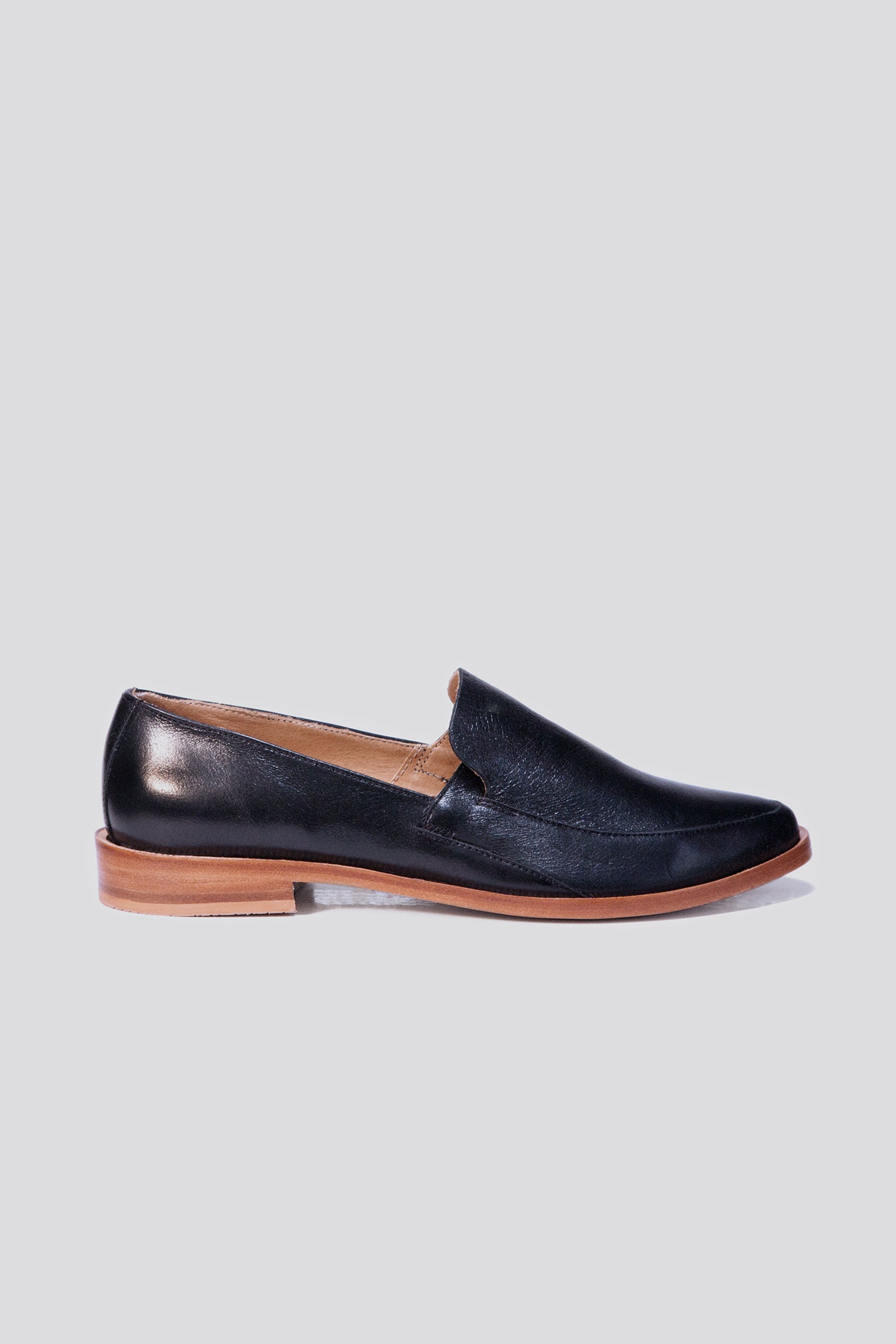 Loafer in Black