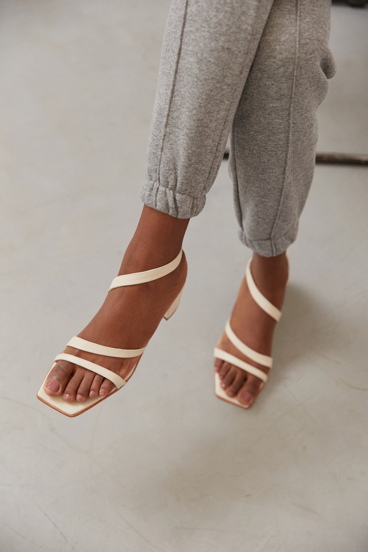 Delfina Sandal in Marfil
