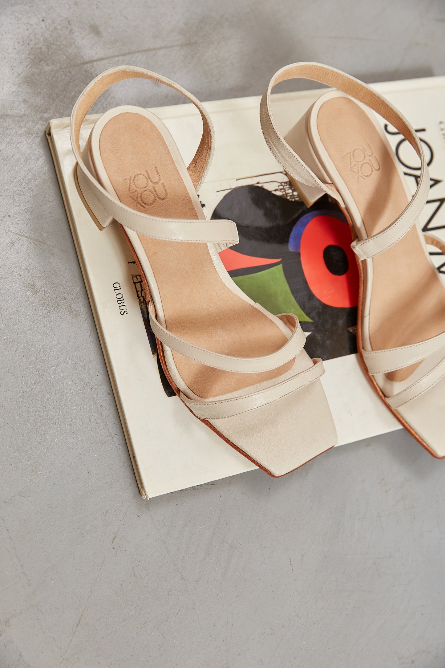 Delfina Sandal in Marfil