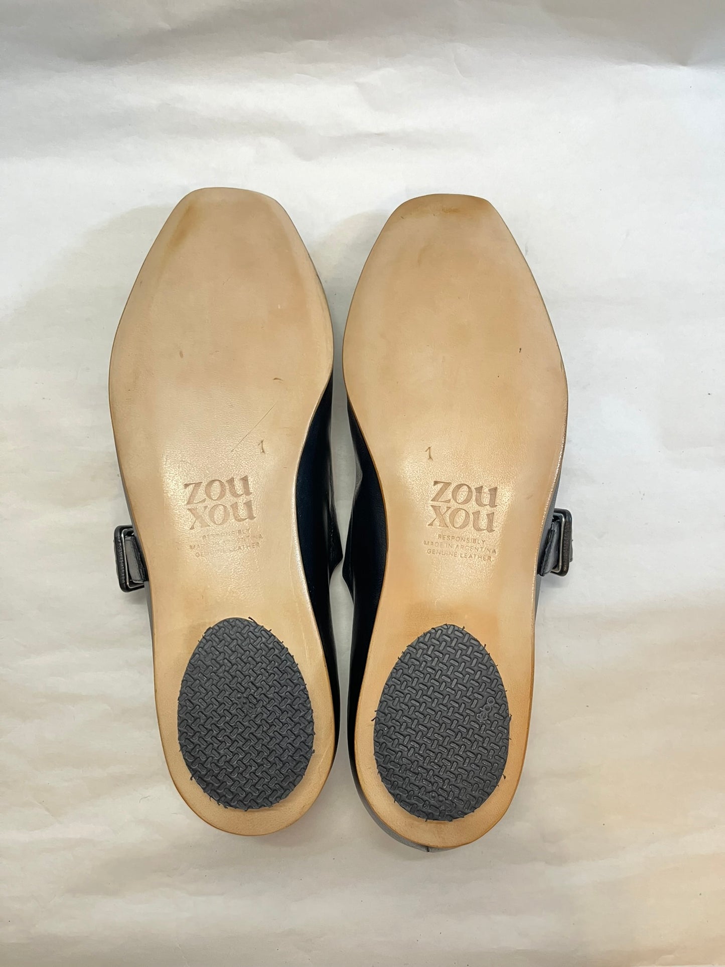 Eugenia Flat in Black Size 41