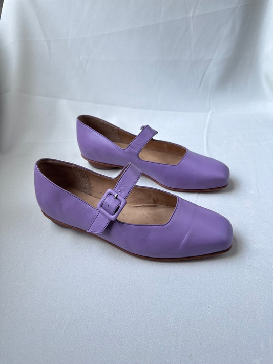 eugenia flat in lilac size 39