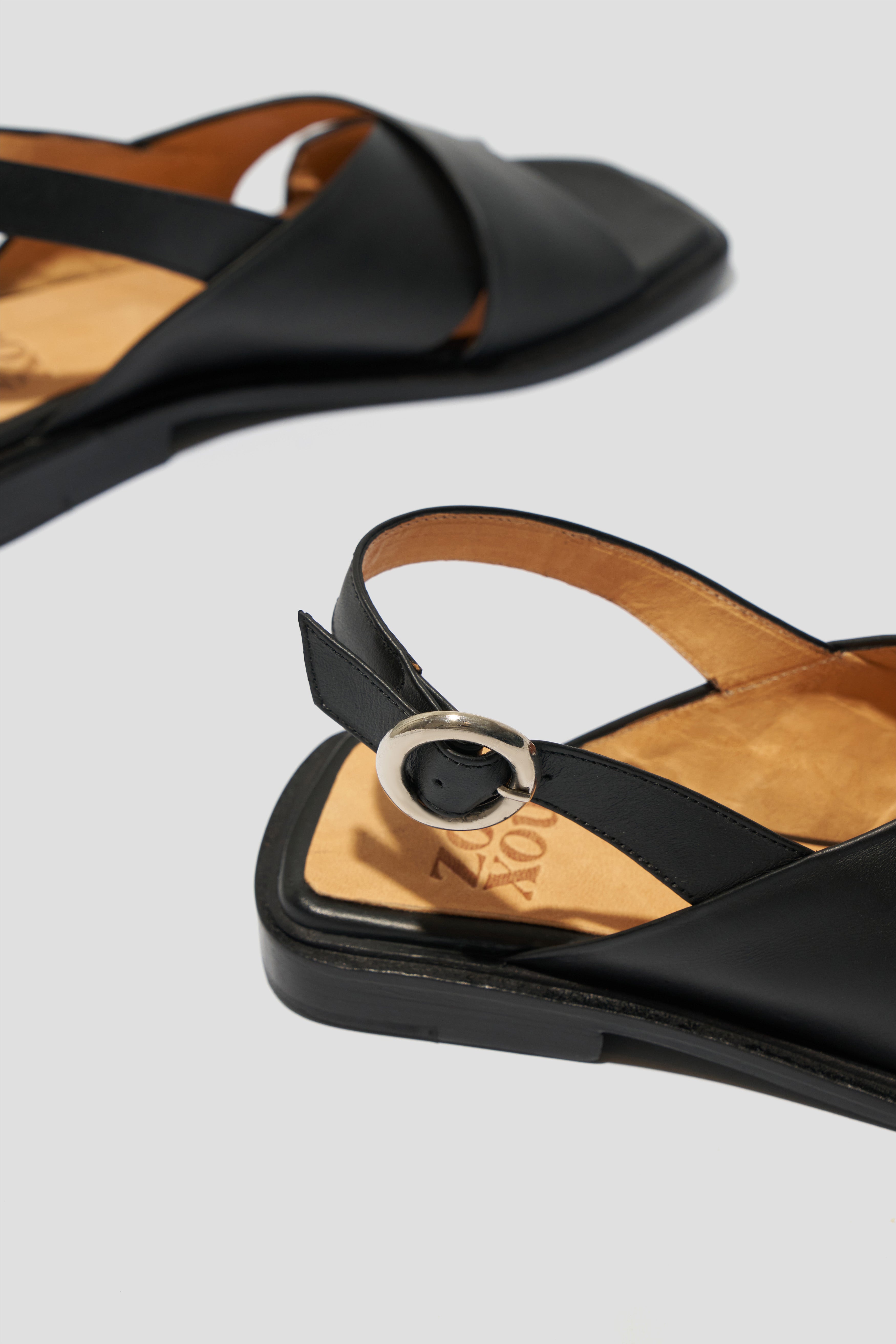 【Her lip to】Becca Slingback Sandals Mabel Slingback Sandal in Black – ZOU XOU
