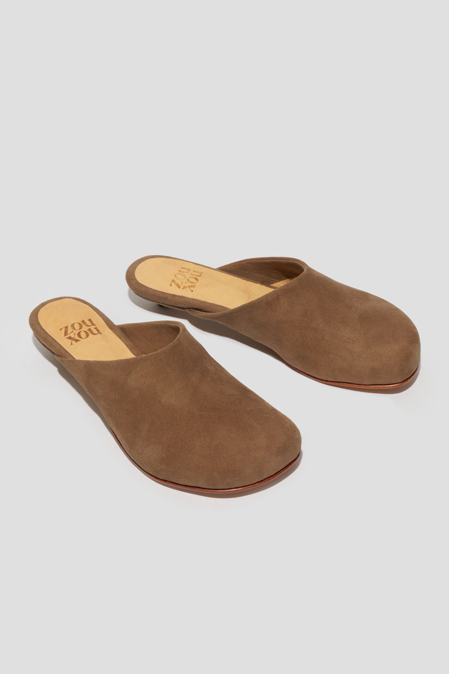 Charo Clog in Cortado Suede