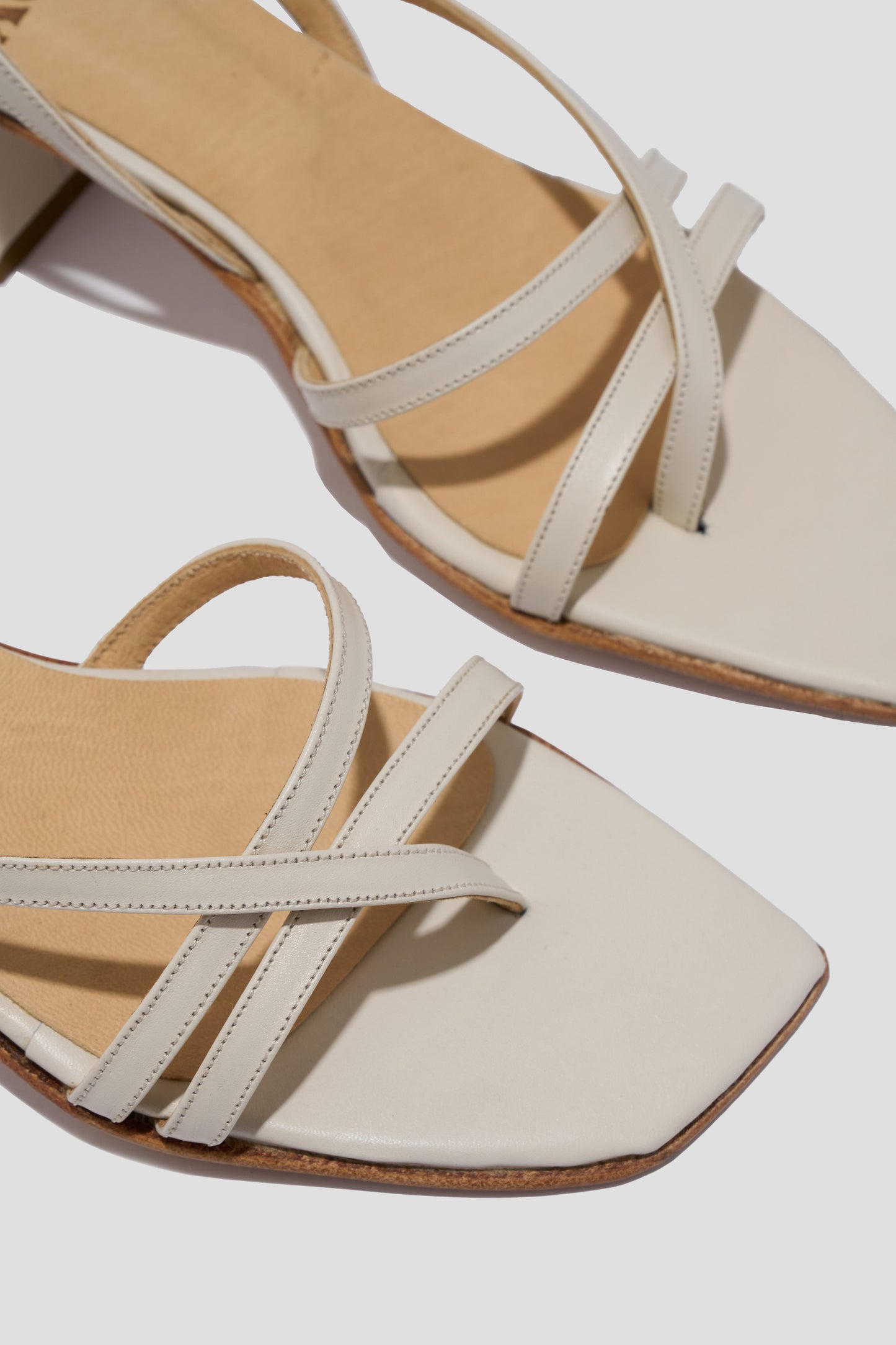 Luz Strappy Sandal in Marfil