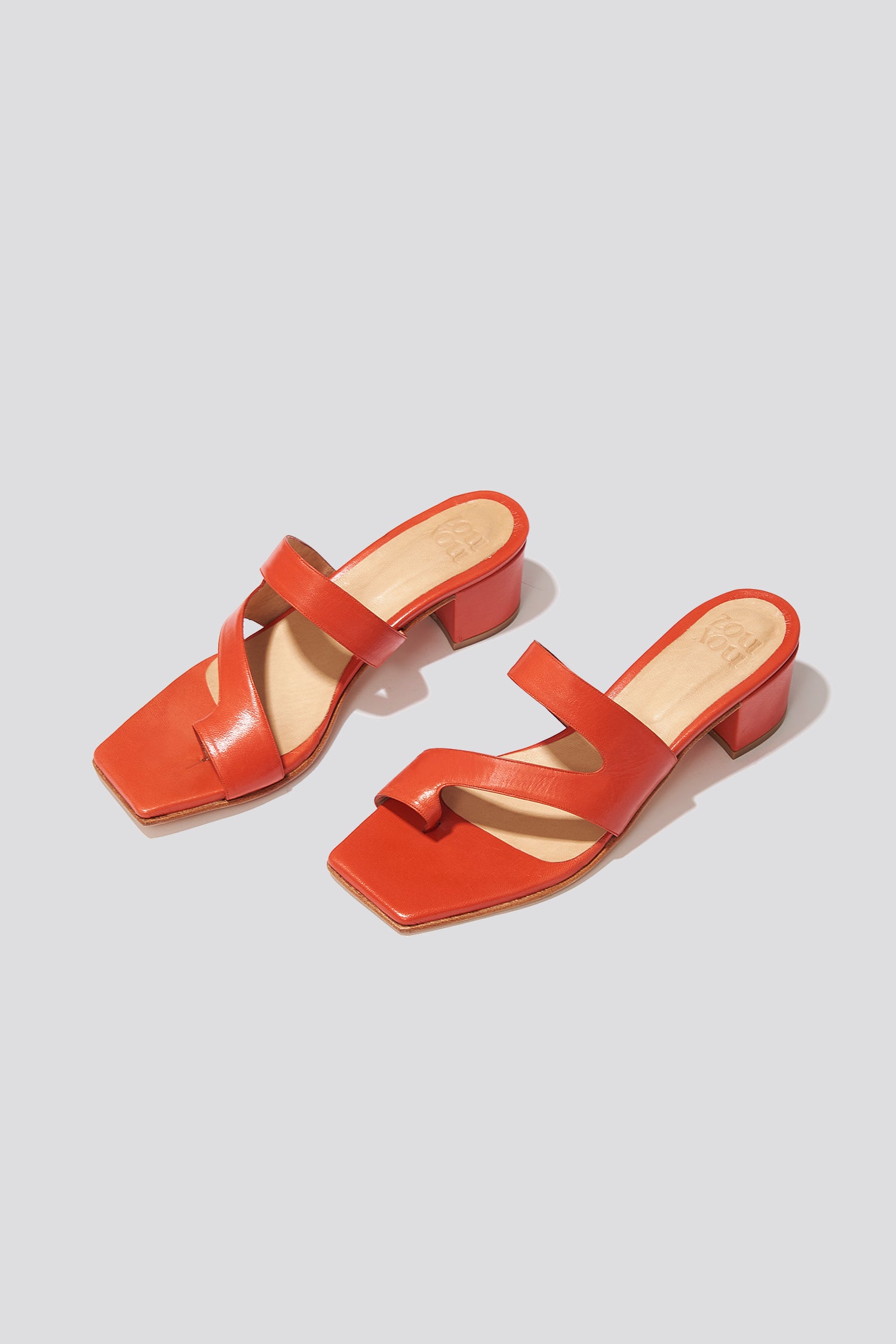 Una Thong Sandal in Tomato – ZOU XOU