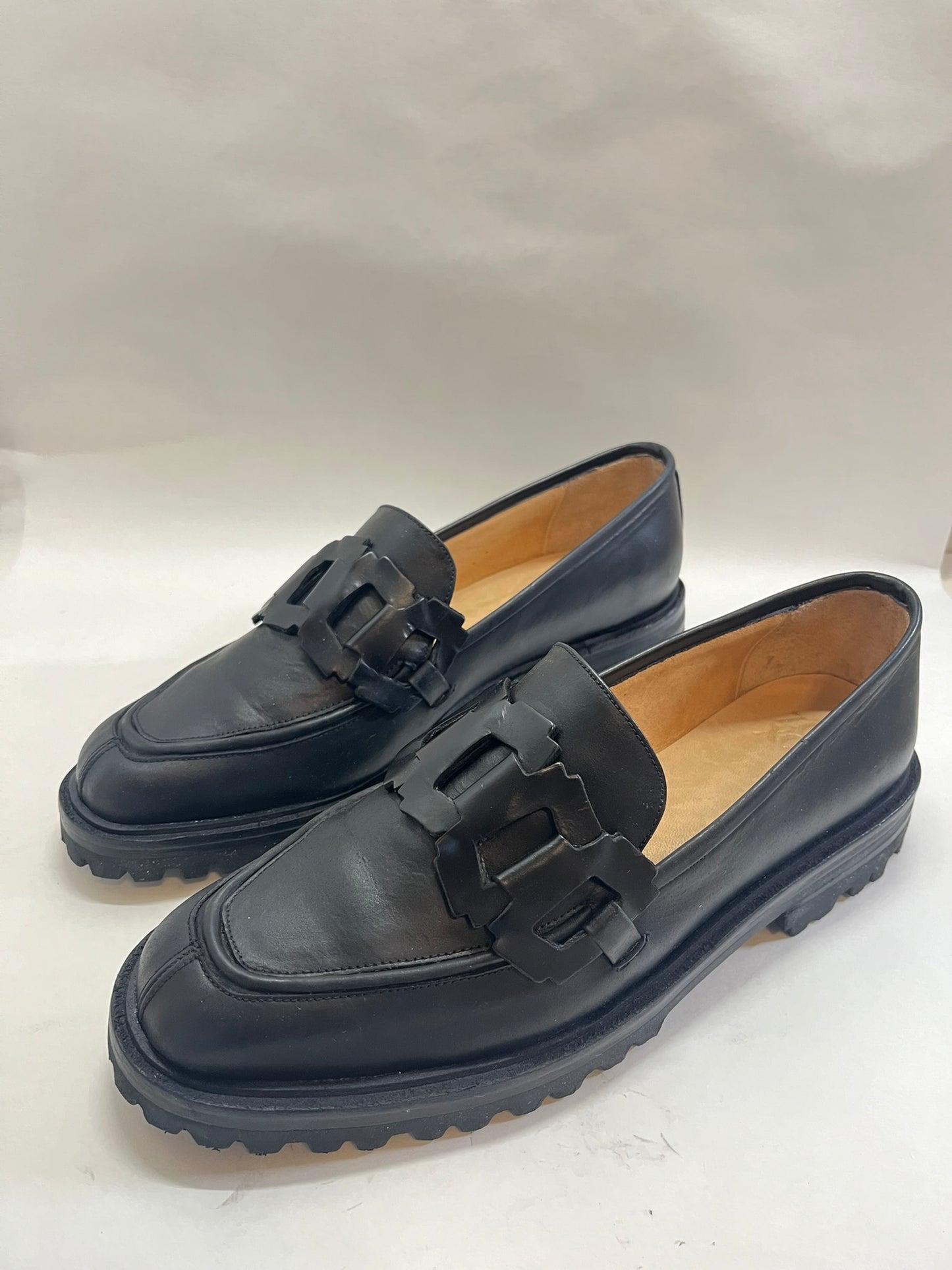 Trini Loafer in Black Size 39