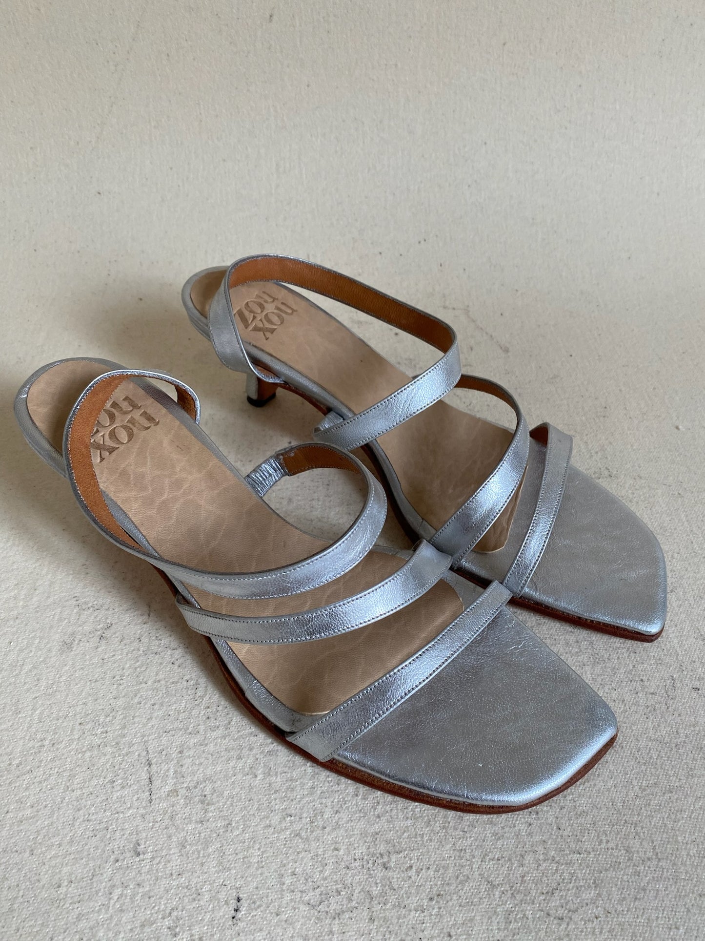 Strappy Kitten Heeled Sandal in Silver Size 39.5