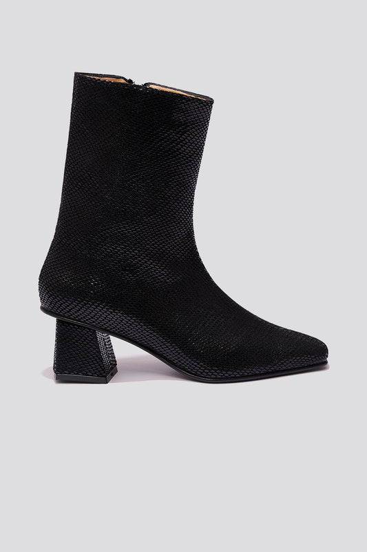 Ola Glove Boot in Black Snake (USA)