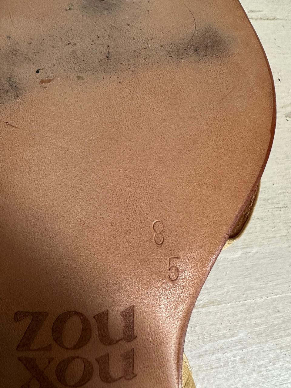 Luz Sandal in Manteca 38.5