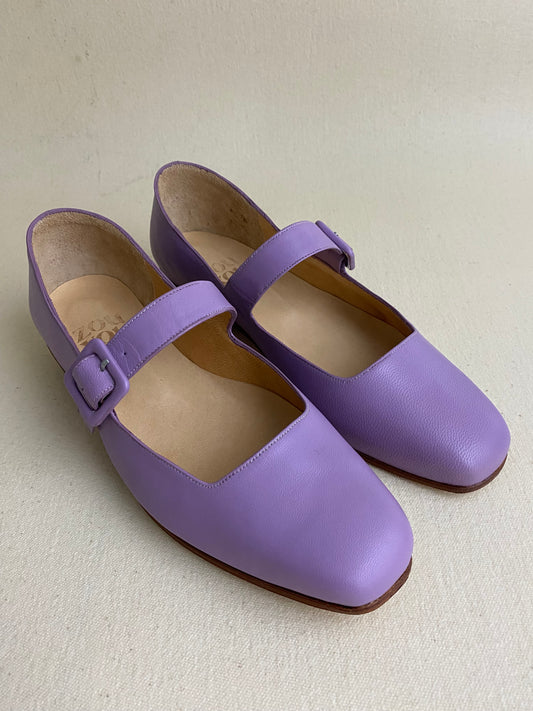 Eugenia in Lilac Size 37