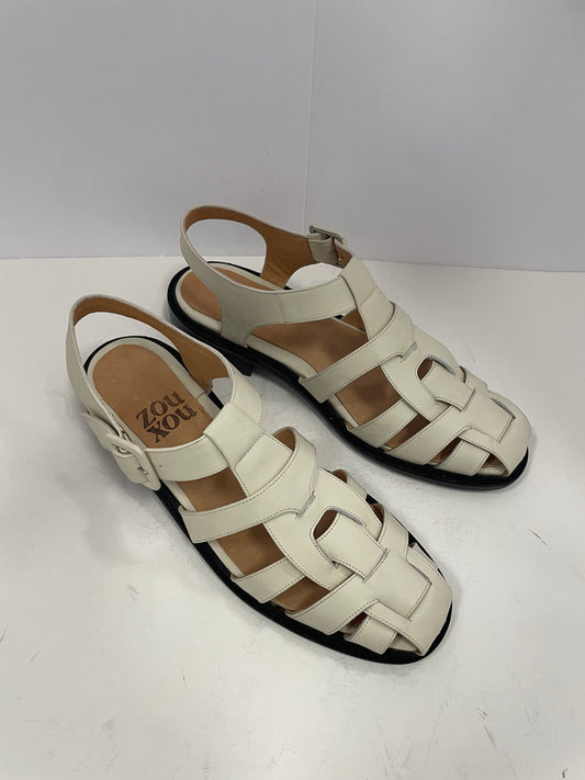 Franca Flat in Marfil Size 37