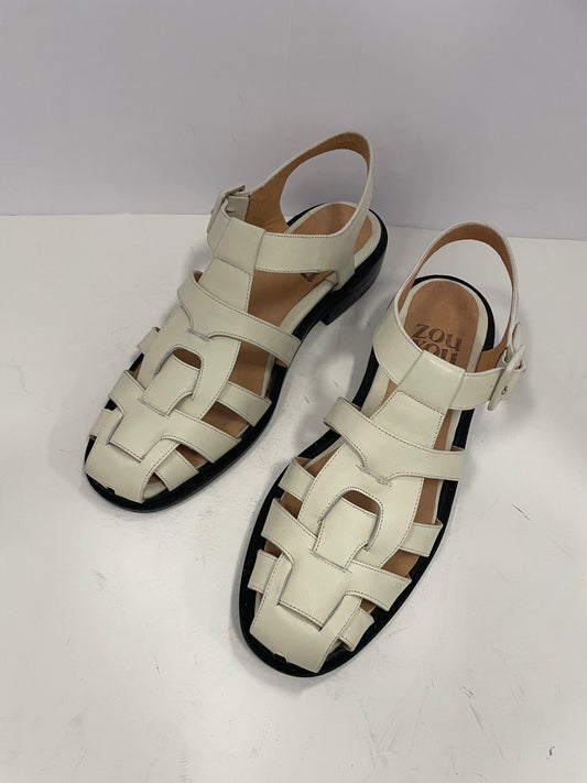 Franca Flat in Marfil Size 37
