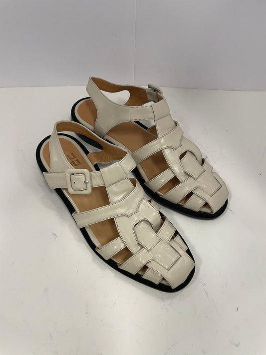 Franca Sandal in Marfil Size 37