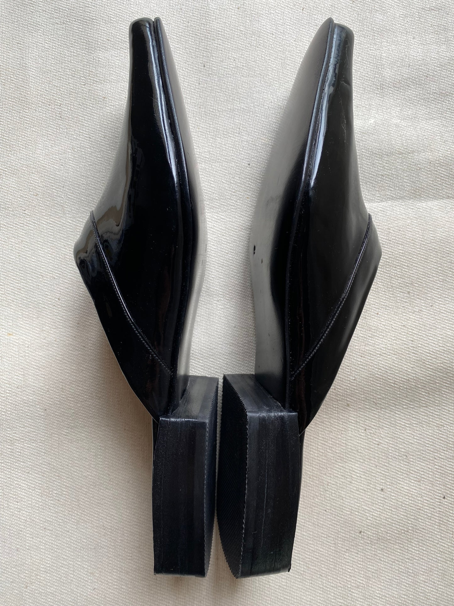 Alba Mule in Black Patent Size 39