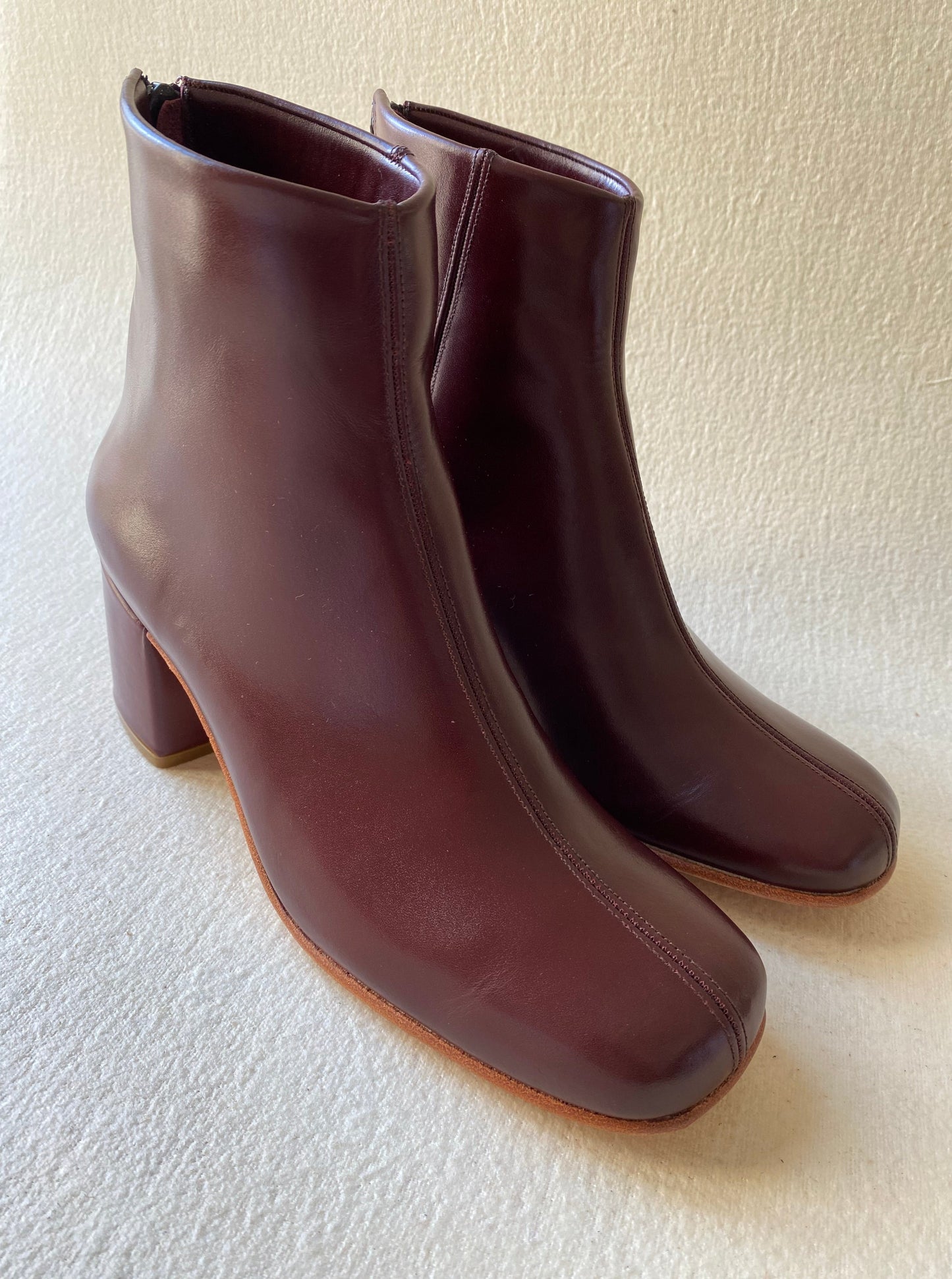 Beia Boot in Pinot Size 38