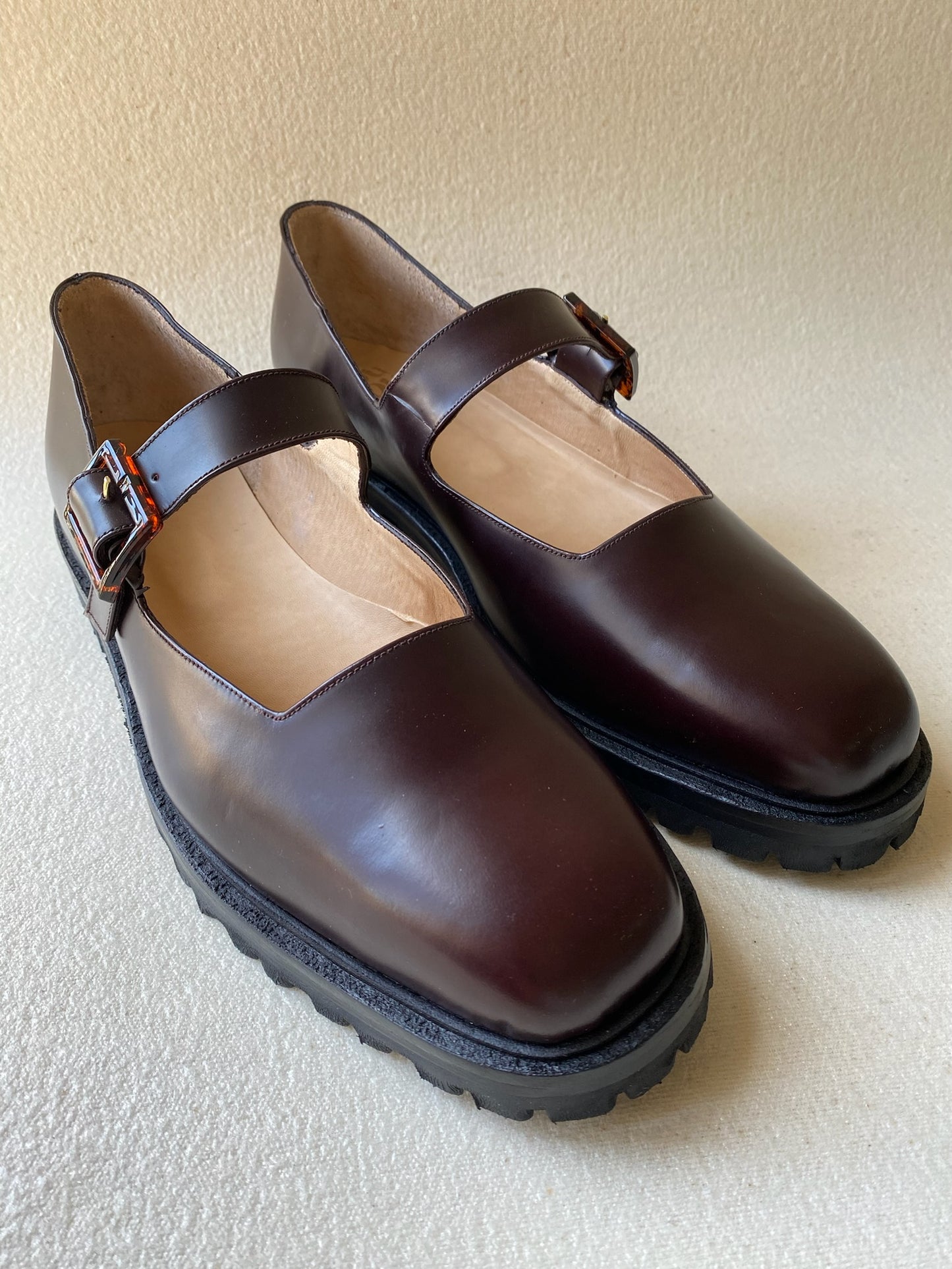 Uchi Flat in Tannat Size 42