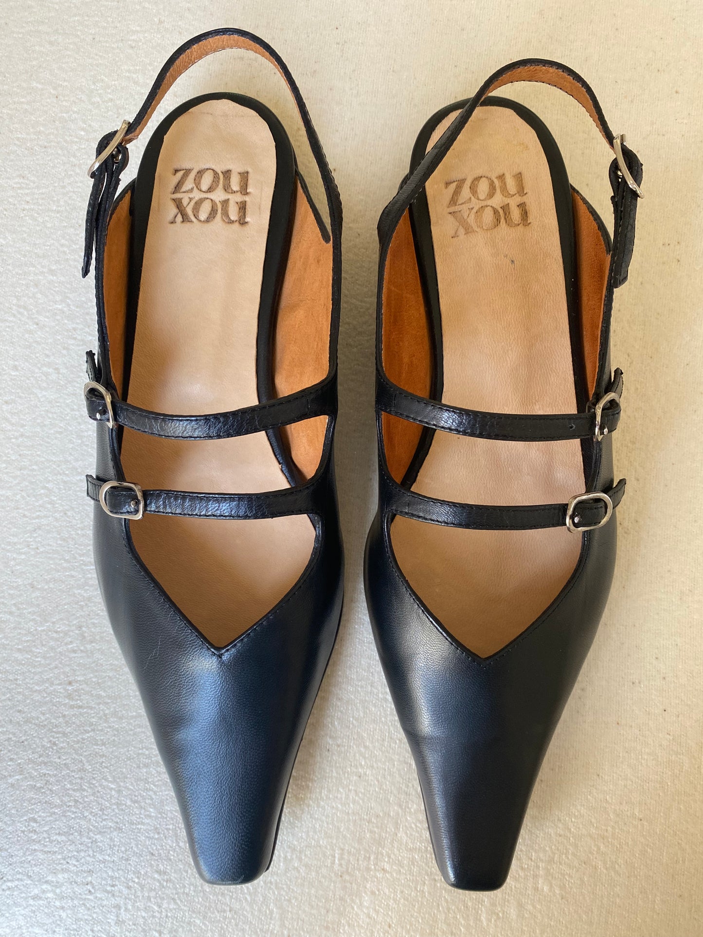 Cata in Black Size 40