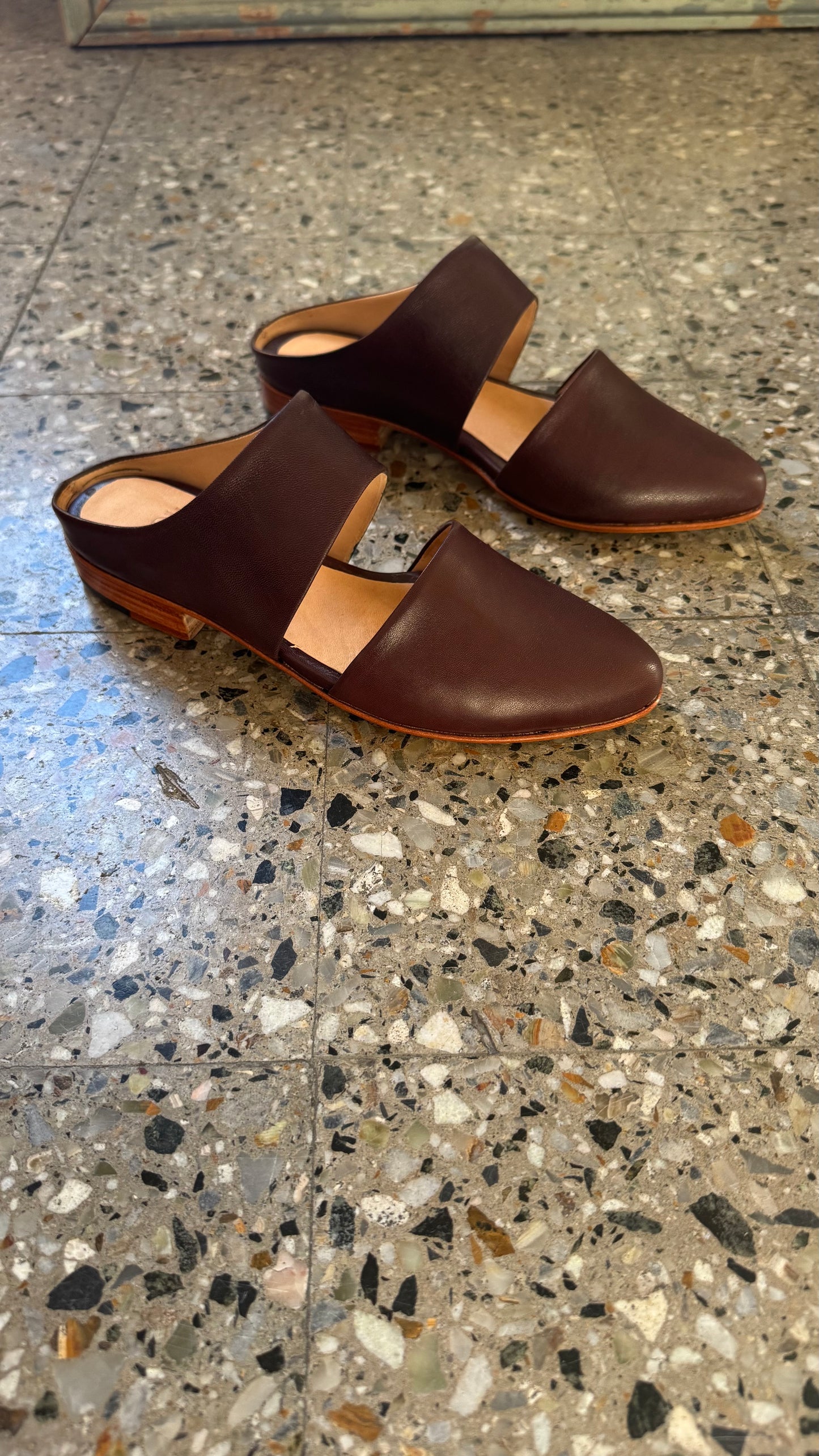 Mule in Mulberry Size 41