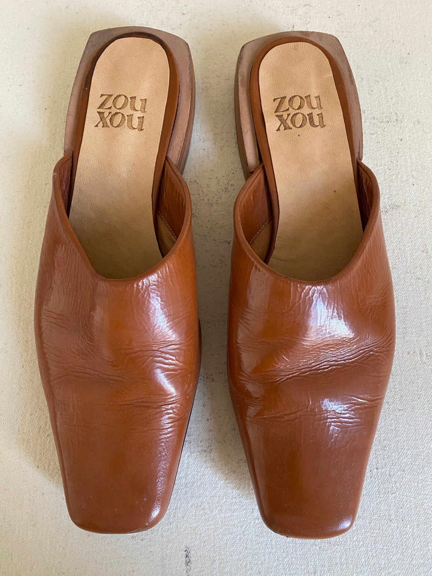 Alba in Caramel Patent Size 41