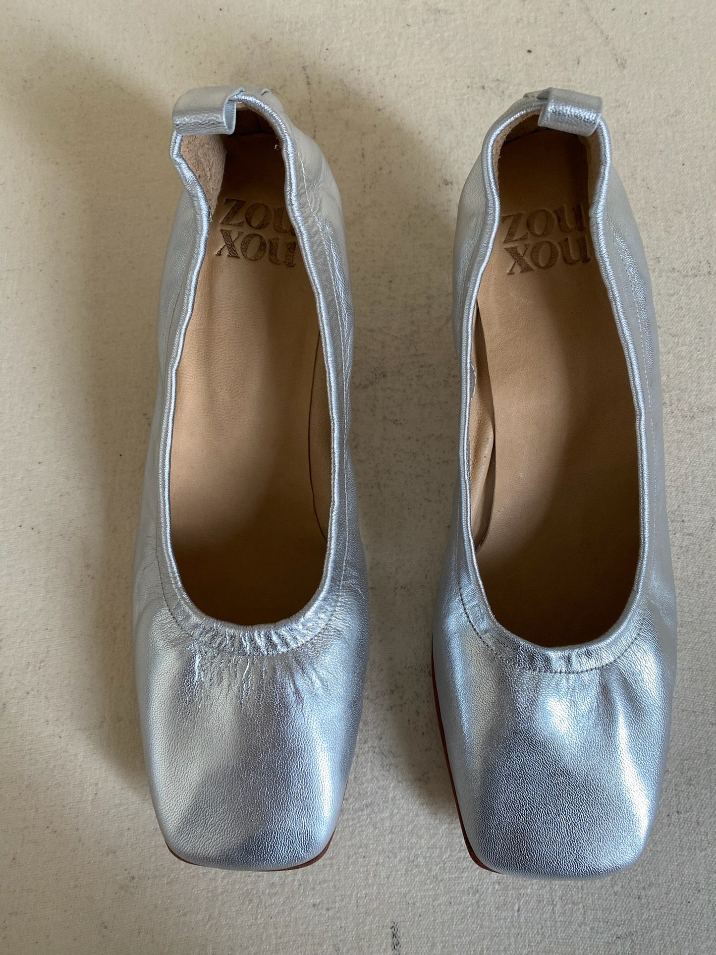 Carmen Pump in Silver Size 40
