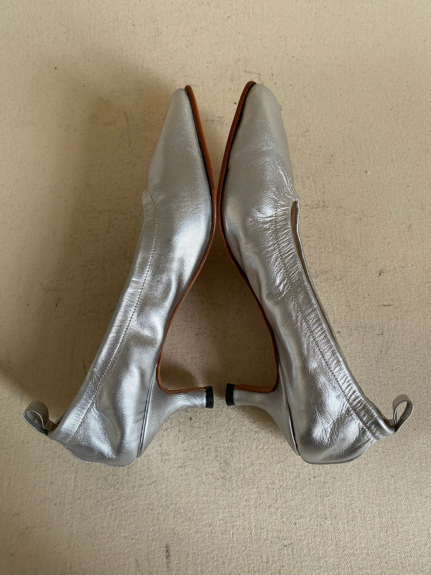 Carmen Pump in Silver Size 40