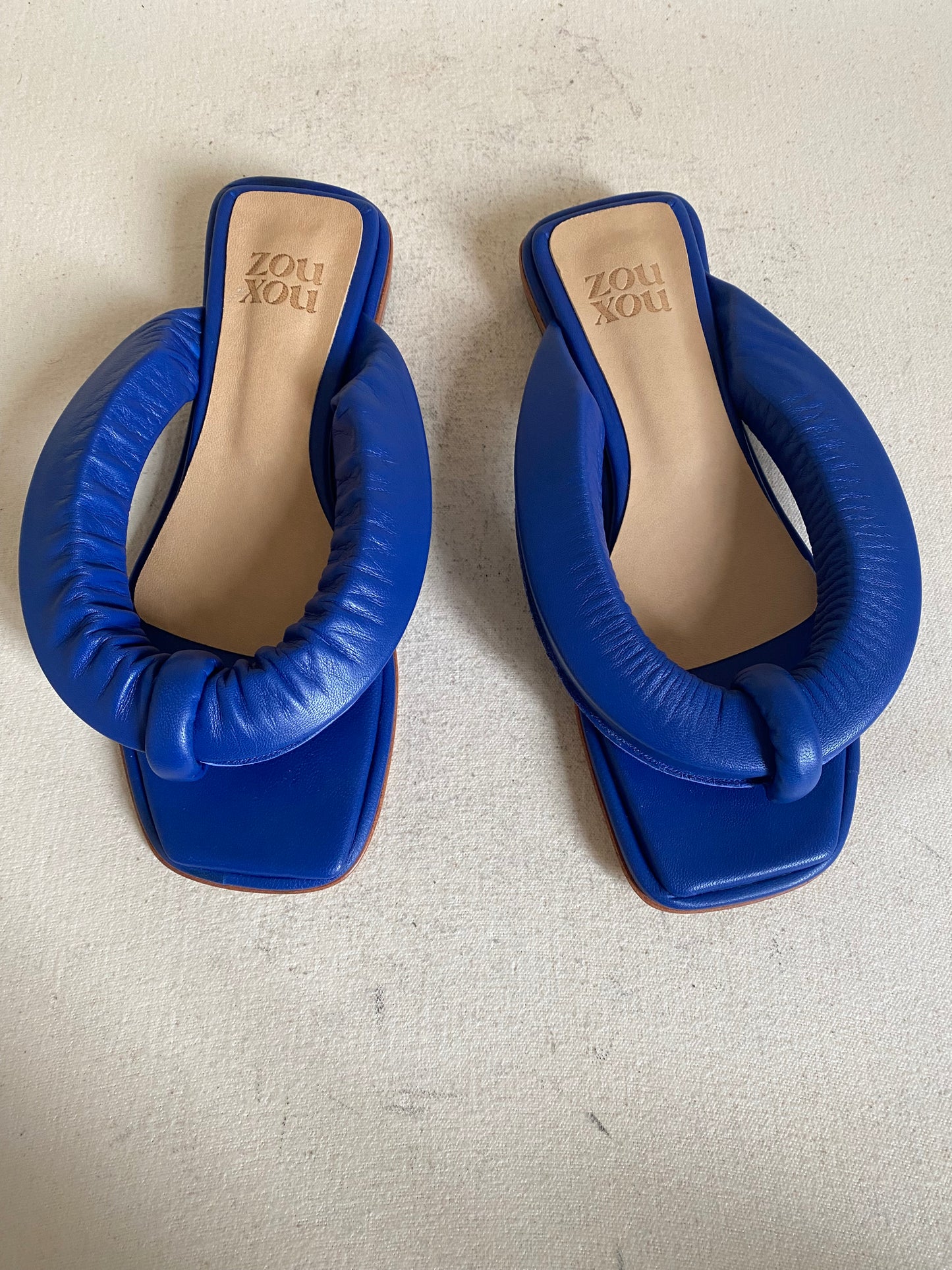 Mani in Cobalt Size 40
