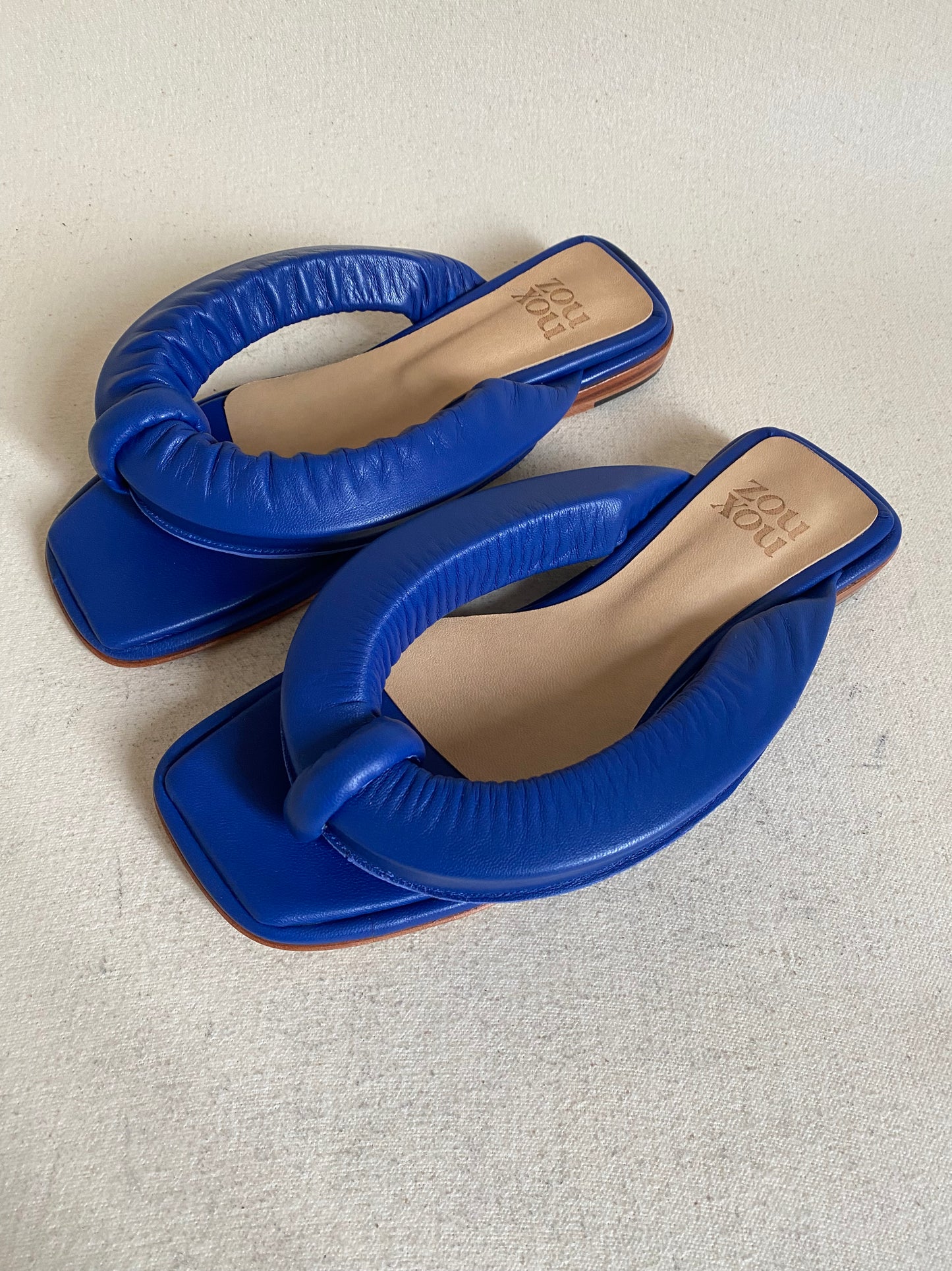 Mani in Cobalt Size 40