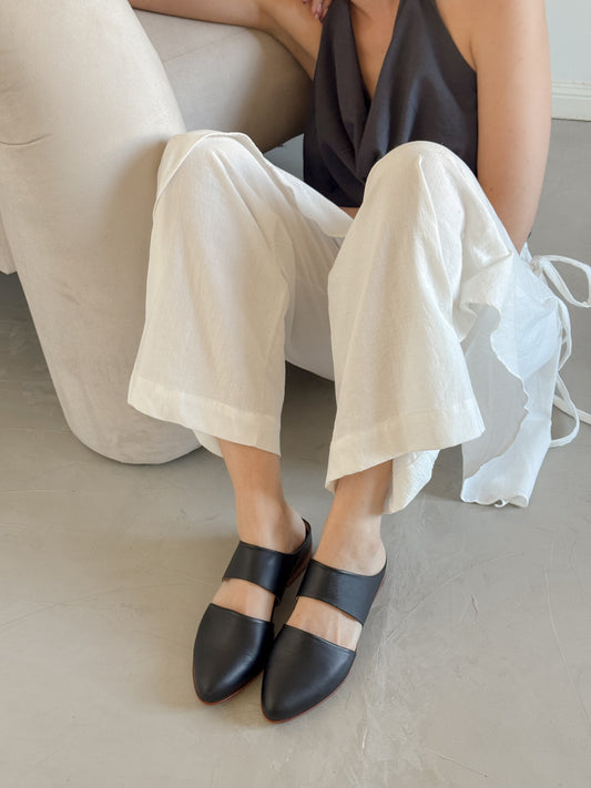 Mule in Black
