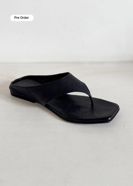 Nara Thong Sandal in Black