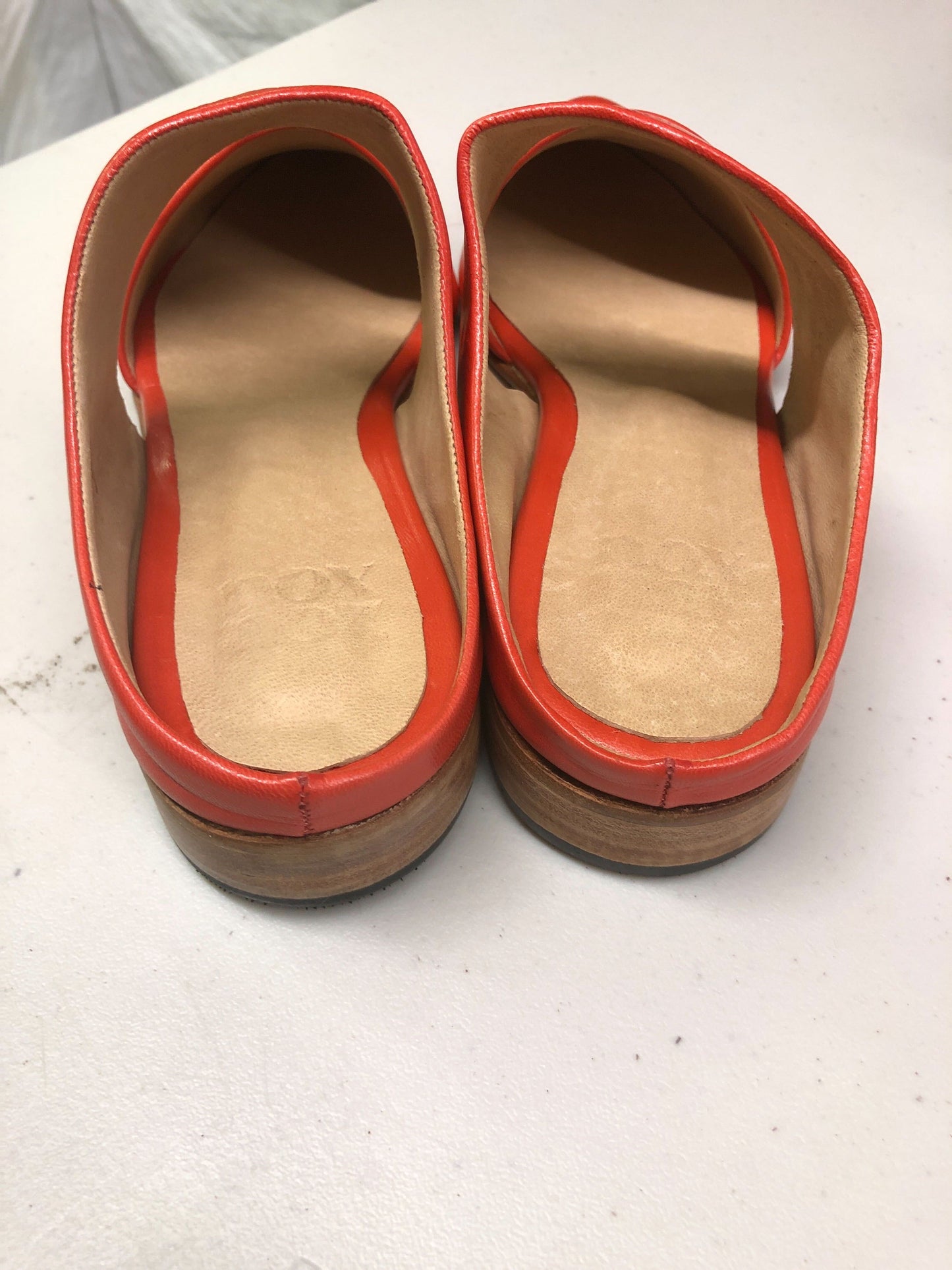 Mule in Tomato Size 39