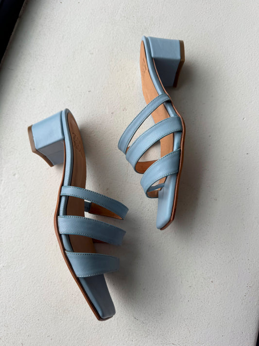 Tata Sandal in Sky Size 39.5