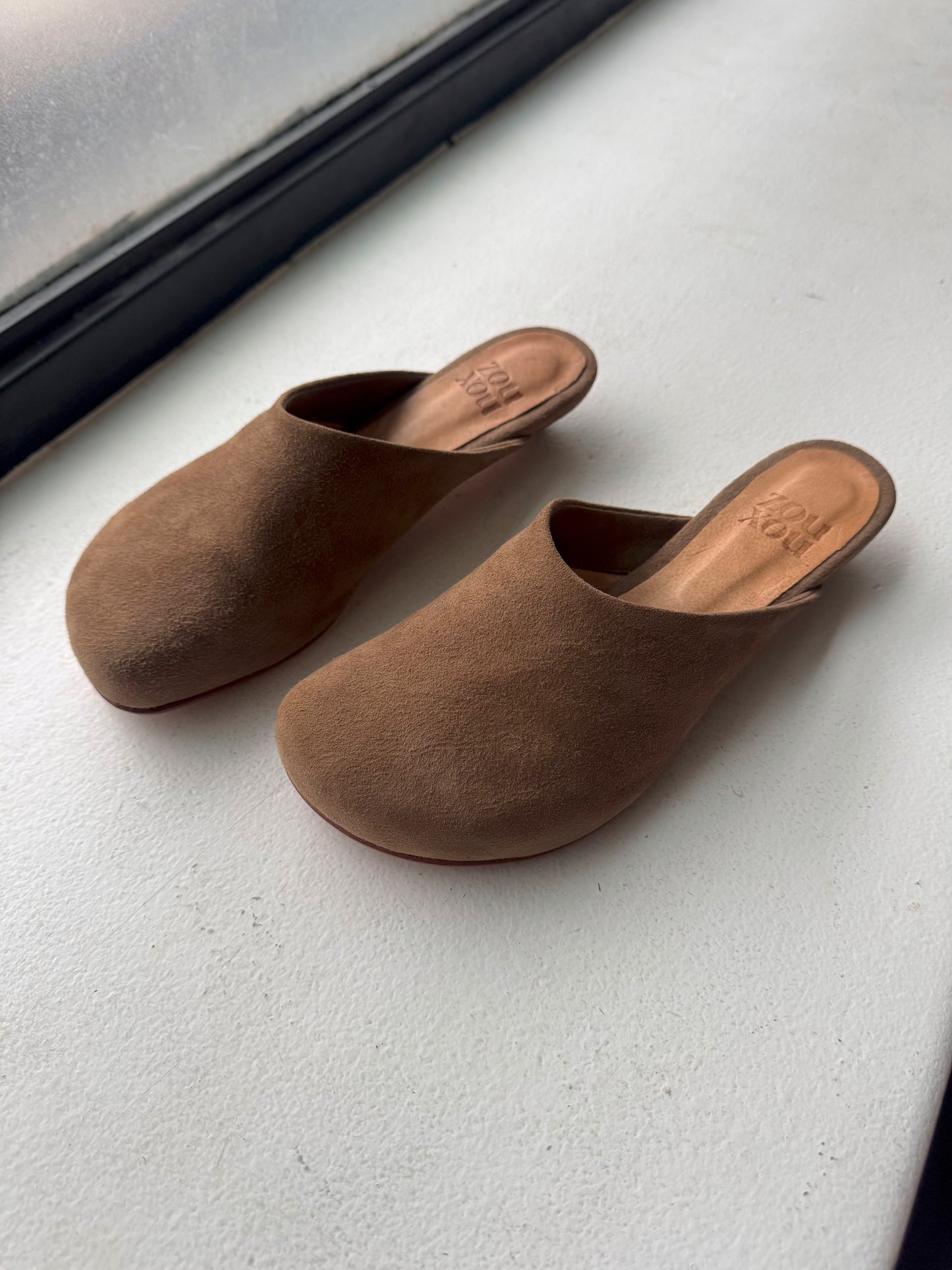 Charo Clog in Vison Size 40