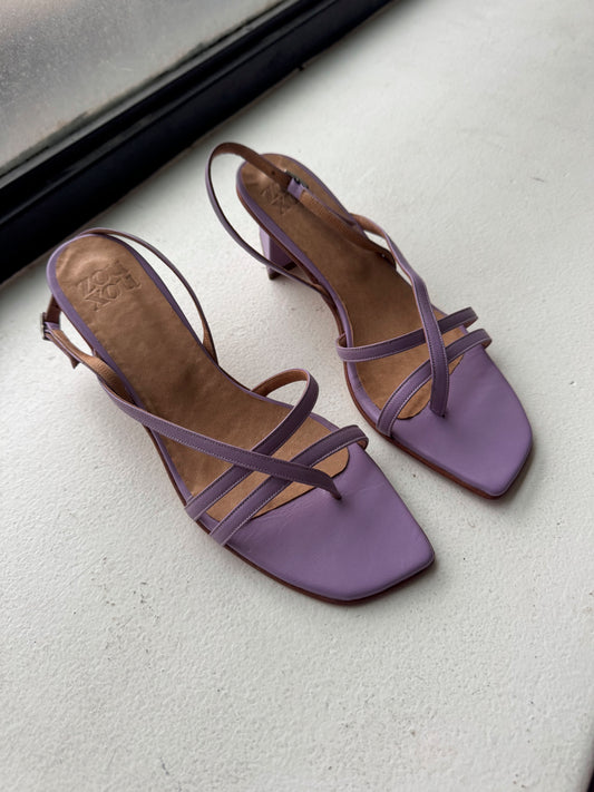 Luz Sandal in Lilac in Size 40