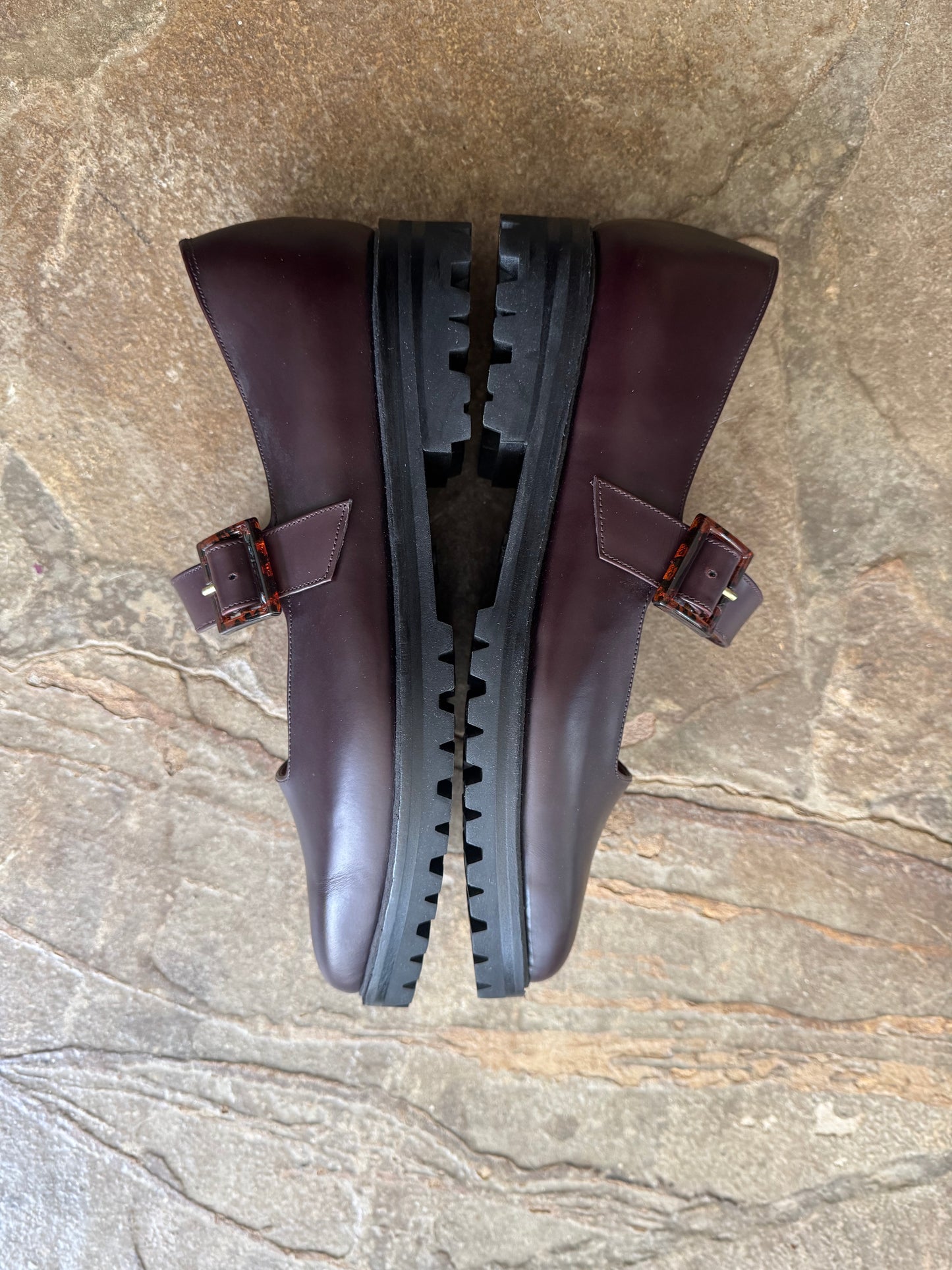 Uchi Flat in Tannat Size 40