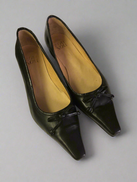 Ema in Black Size 40