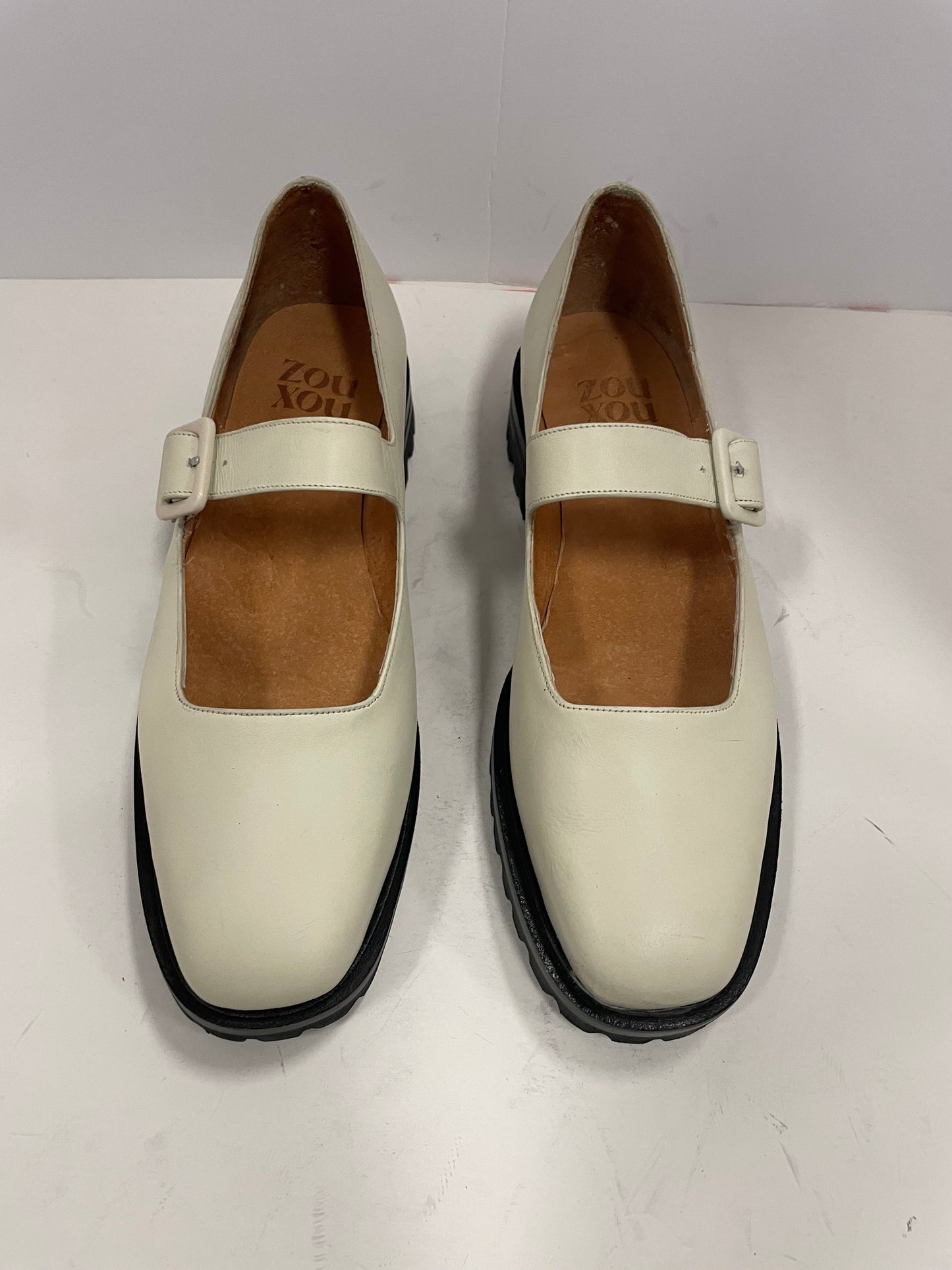 Uchi Flat in Marfil II Size 40