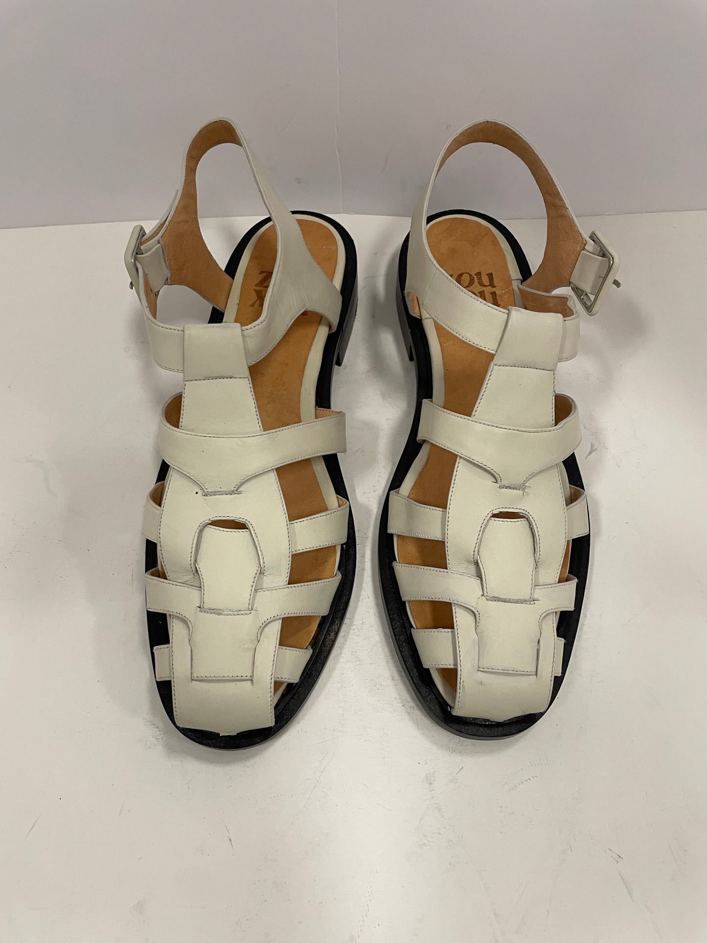 Franca Sandal in Marfil Size 39