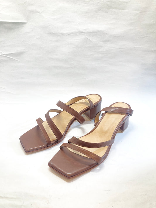 Delfina Sandal in Chocolate Size 38
